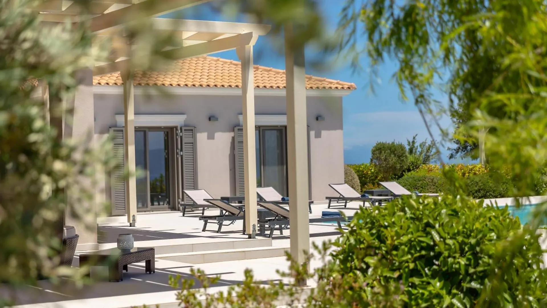 Villa Robola Mavrata 0*,  Greece